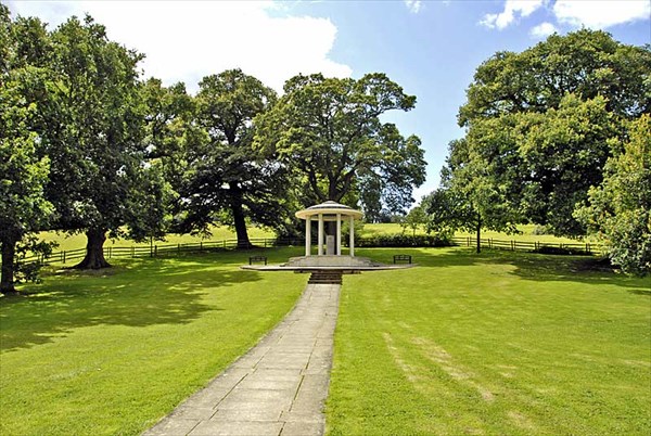 012-Magna Carta Memorial